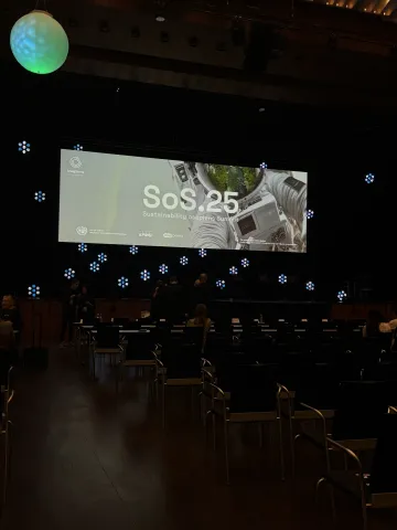 SoS.25